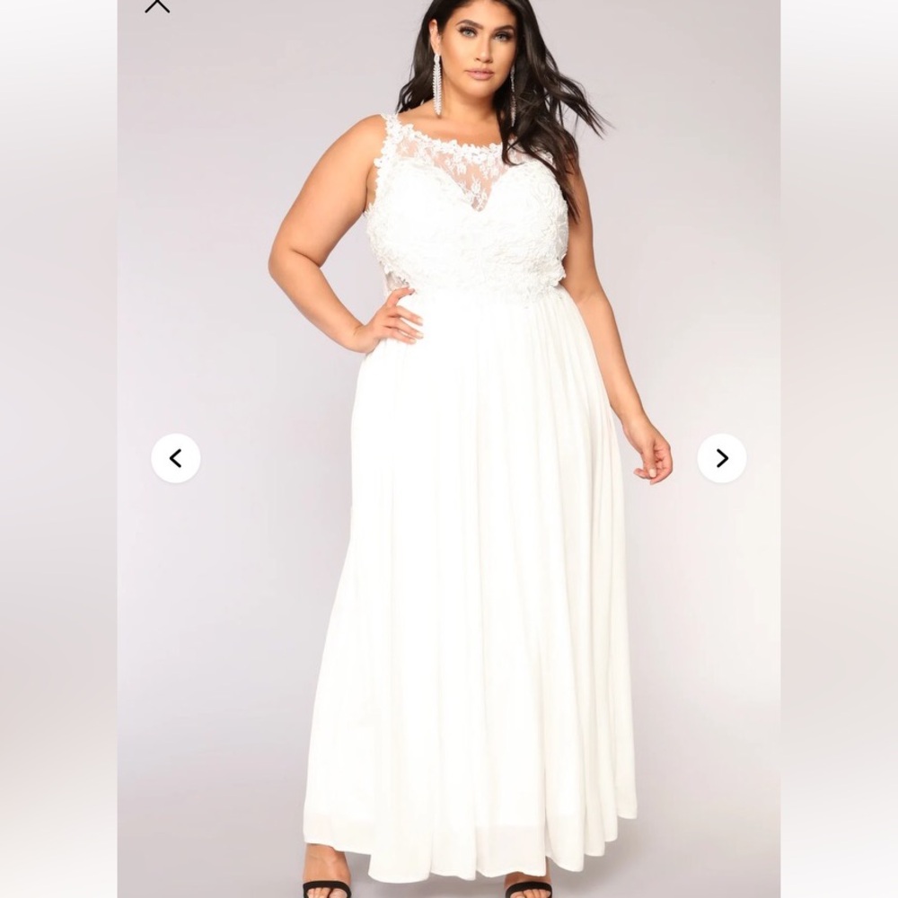 Beautiful Fashion nova dress - Picture 2 of 16